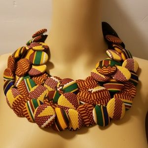 🔥🔥🔥Ankara Button Necklace- NWOT